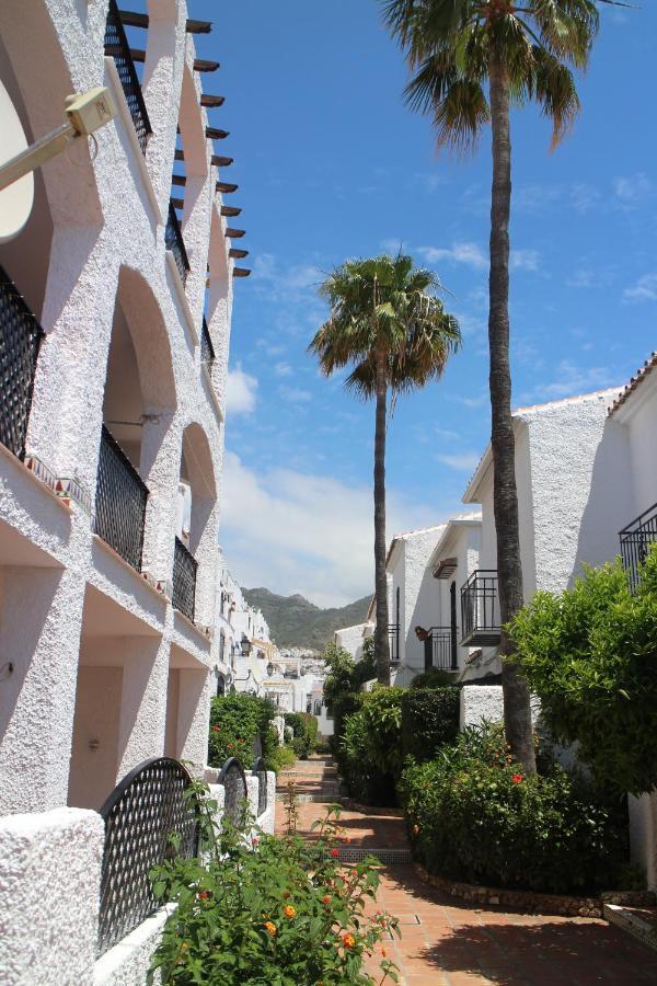 Apartment Verano Azul เนร์คา ภายนอก รูปภาพ